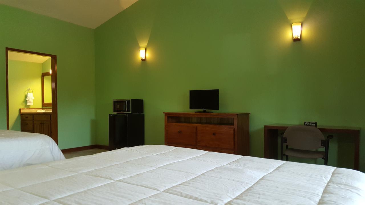 Mahogany Villas Punta Gorda Esterno foto